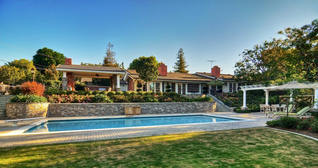 Yard - Pool (4)